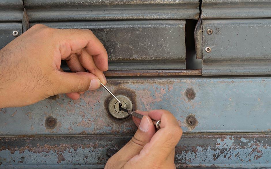 travaux à nos artisans serrurier prix Asnières-sur-Seine